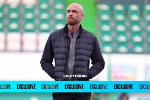 德天空:德乙埃弗斯堡体育CEO布克是多特体育总监候选人