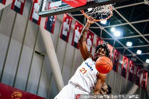 篮板&盖帽皆匹敌广东全队!大白边14分26板4帽 正负值+33冠绝全场