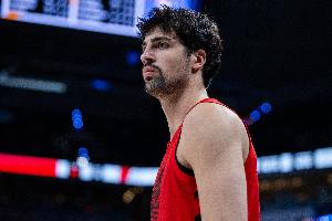 难挽败局!阿夫迪亚17中7拿下23分6板14助 助攻数平生涯纪录