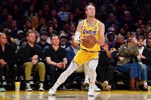 该出手就得出手!肯纳德替补28分钟 三分5中1拿6分3板2助