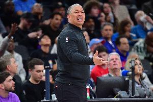 卢:知道开拓者正紧追不舍 我们要力争升到西部第七&每场都很重要