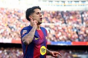 世体:利雅得新月在夏窗对坎塞洛要价1500万,巴萨只想免费签下他