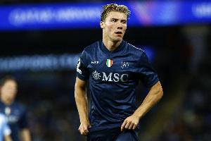 霍伊伦:我很清楚在曼联后期表现不佳,但在那不勒斯找到足球乐趣