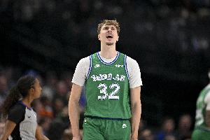 克里斯蒂:弗拉格是我们核心终结点 关键时刻他总能做出合理选择