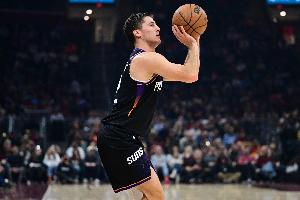 吉莱斯皮单赛季投进220记三分 NBA历史落选秀第4人!