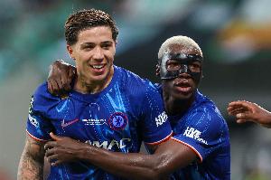 回应截然不同!邮报:面对皇马传闻,凯塞多表忠诚,而恩佐留余地