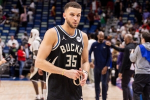 薪资专家:皮特·南斯和雄鹿签约三年 本季还能领60万&此后非保障