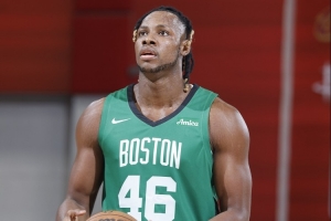 队记:凯尔特人和中锋查尔斯·贝西签下第二份10天短合同