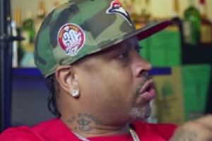 艾弗森：统治力的中锋在我心里是奥尼尔 我自称小鲨鱼