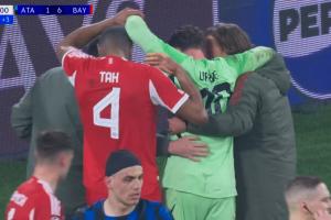 一场大胜伤3人！阿方索泪洒赛场，穆西亚拉 乌尔比希补时连续受伤