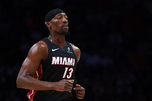 阿德巴约目前罚球41中34 出手数打破霍华德的NBA历史纪录