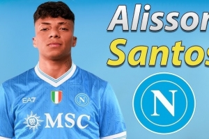 买断费1500万欧！罗马诺：那不勒斯想买断23岁前锋阿利松·桑托斯