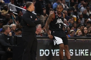 没毛病！本场球队砍下153分的原因是？卢：科怀·伦纳德