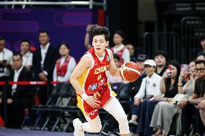 半场战报-中国女篮35-29领先马里 杨舒予9+3+4 韩旭9分 李月汝4+5