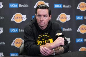 雷迪克谈阿德巴约83分：我得保存比赛录像 这是另一个级别的篮球