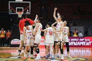 媒体人：中国女篮不考虑归化个1号位？3大中锋可能就这一届奥运会