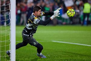 库尔图瓦：训练中演练了利用对手身后空间 下周曼城会有新战术