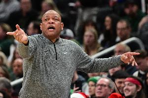 波蒂斯：里弗斯不可能退休 他年薪1500万呢 谁会放弃这么多钱啊