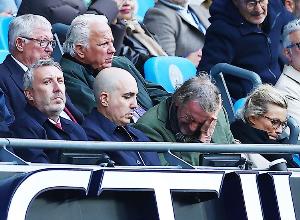 TA：曼联频繁使用循环信贷额度总额4亿镑，长期债务仍为6.5亿美元