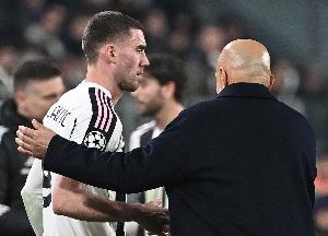 米体：尤文愿为弗拉霍维奇开600万欧续约年薪，加奖金最高达700万