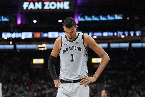 特伦斯·罗斯：若文班以同样的方式得到83分 人们肯定会称赞他