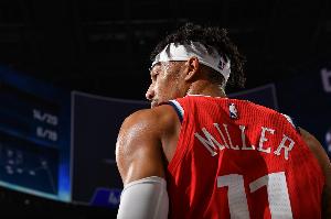 骚气十足！乔丹·米勒no look pass击地妙传 马瑟林折叠上进