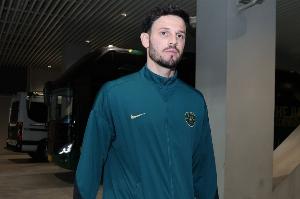 卢卡斯在中超联赛第100次出场，完成了274次头球解围和69次封堵