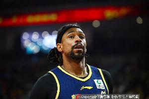 简直是灾难？萨林杰13分29秒3中0得0分 正负值-19全场第二低