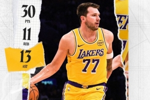 湖人官方晒东契奇数据海报：三双外加绝杀！今晚属于你！