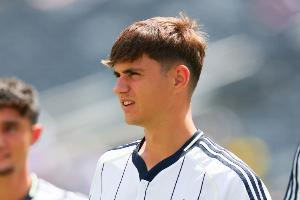 阿瓜多：无法描述西甲首秀的感觉，会把这件球衣挂在卧室装裱起来