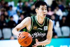 CBA常规赛第25轮最佳阵容：克里斯 郭昊文 摩尔 邹雨宸 廖三宁