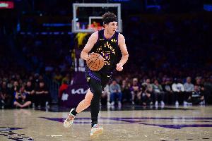 加时险胜掘金！里夫斯谈球队心态：我们只专注一件事就是赢球