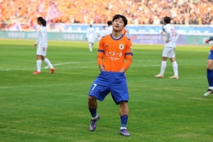 足球报评选中超第2轮：绍尔最佳外援，谢文能最佳本土球员