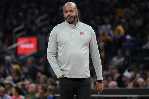 篮板39-48！活塞主帅：对手拼抢篮板更积极 他们比我们做得好