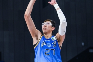 周琦半场出战13分钟 5中2拿到5分6板1助1帽 正负值+16