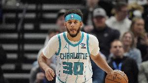 小库里：我爸是黄蜂队史首位球员 而我是最后一个黄蜂30号球员