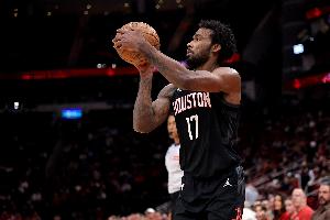 小贾巴里：伊森进联盟不是靠三分球 他用擅长的方式影响比赛就好