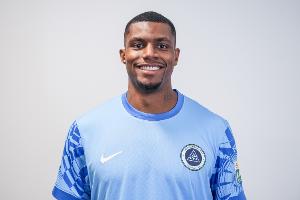 韦斯利：球队把握机会能力仍有不足，失球是因为注意力不集中