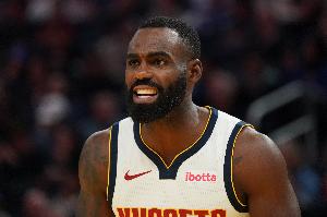 匪徒本色！小哈达威末节三记三分反超比分 16中8&7记三分得23分