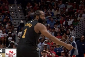 奋起反击！哈登内外开花独得11分 率队轰13-0追到1分打停鹈鹕