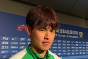 邓捷夫：京沪大战给自己打5分，主教练鼓励我年轻不要怕犯错