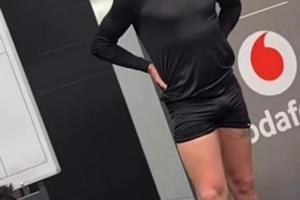 即将结束7年多特生涯！布兰特赛后仅着内裤，在更衣室向全队演讲