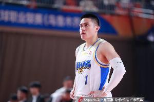 带不动！陈盈骏14中8空砍全队最高20分9助加5板 三分7中4