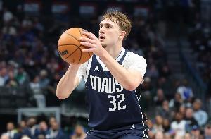 克里斯蒂：弗拉格正在学会放慢比赛节奏 这是球员成熟的首要标志