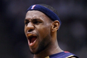 阿里纳斯：幼詹的螃蟹步我们真的不想面对 他全速冲起来无人能及