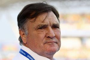 卡马乔：西班牙是世界杯冠军候选之一 阿韦洛亚执教表现非常出色