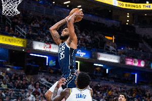 榜眼天赋！巴格利篮下转身关键暴扣！机动性拉满戏耍克林根！