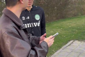 依然是球迷的最爱！收到内马尔训练服的女球迷欣喜若狂！